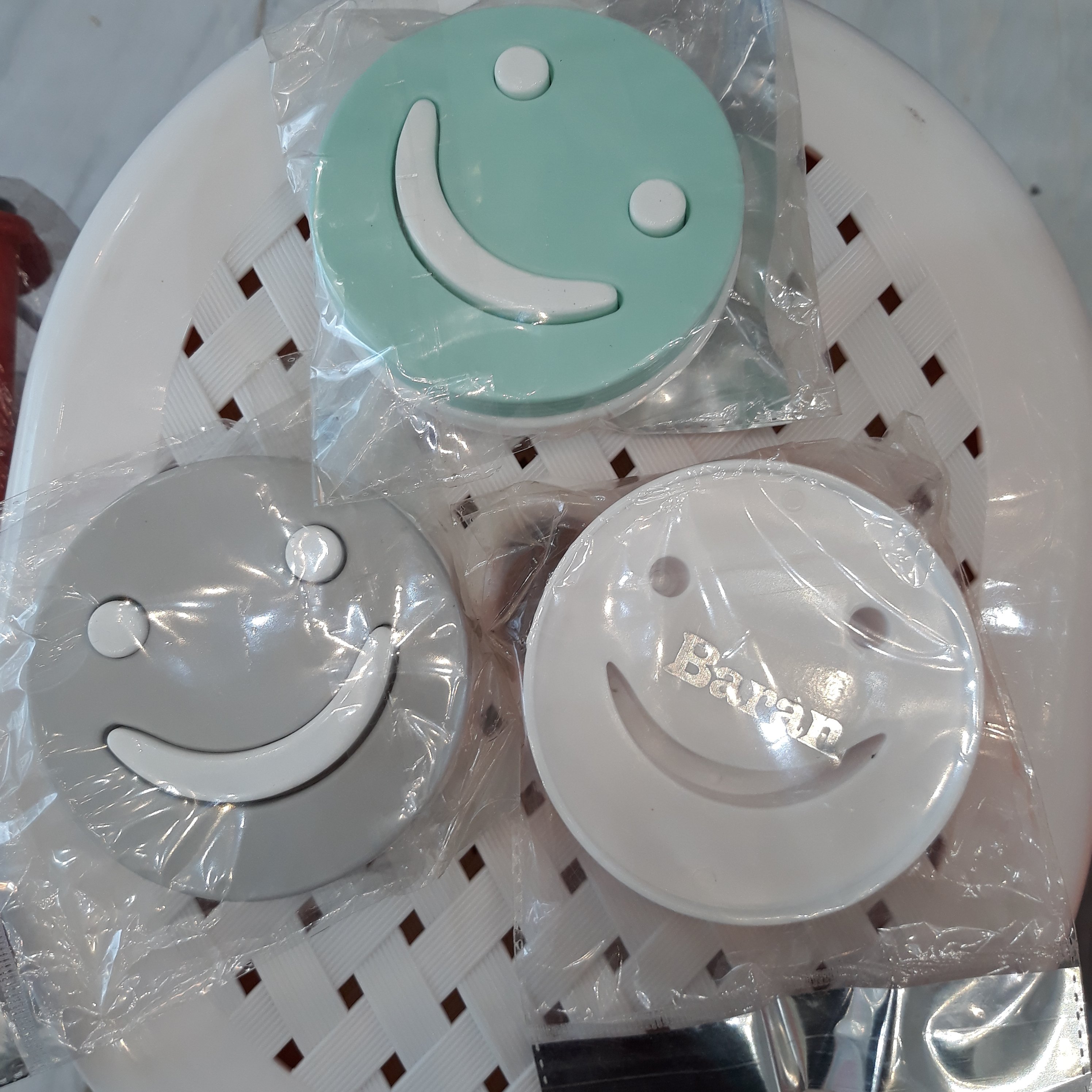 حراج شابلون کافی  طرح لبخند پک 2 عددی دربسته 5 عددی جنس پلاستیک مرغوب