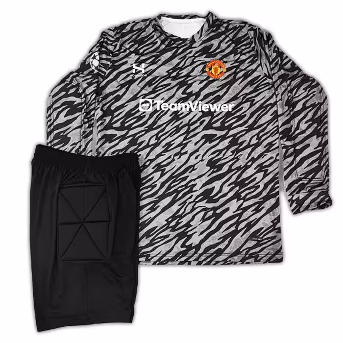 پیراهن و شورت دروازه بانی منچستریونایتد 2023 (دخیا)