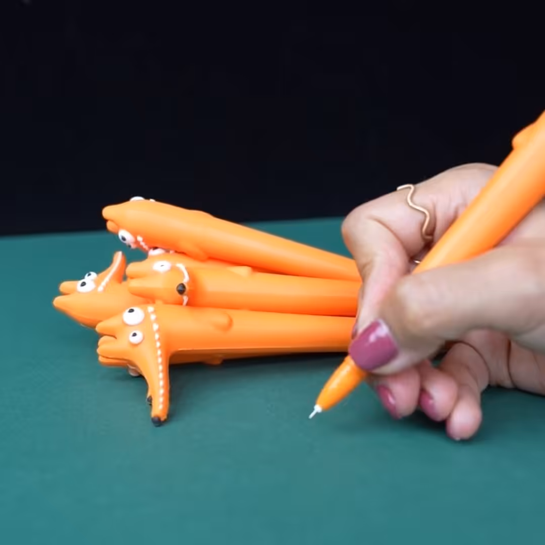 روان نویس طرح روباه سیلیکونی جذاب 🦊