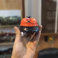 زنگ رومیزی کال بل قرمز رنگ 