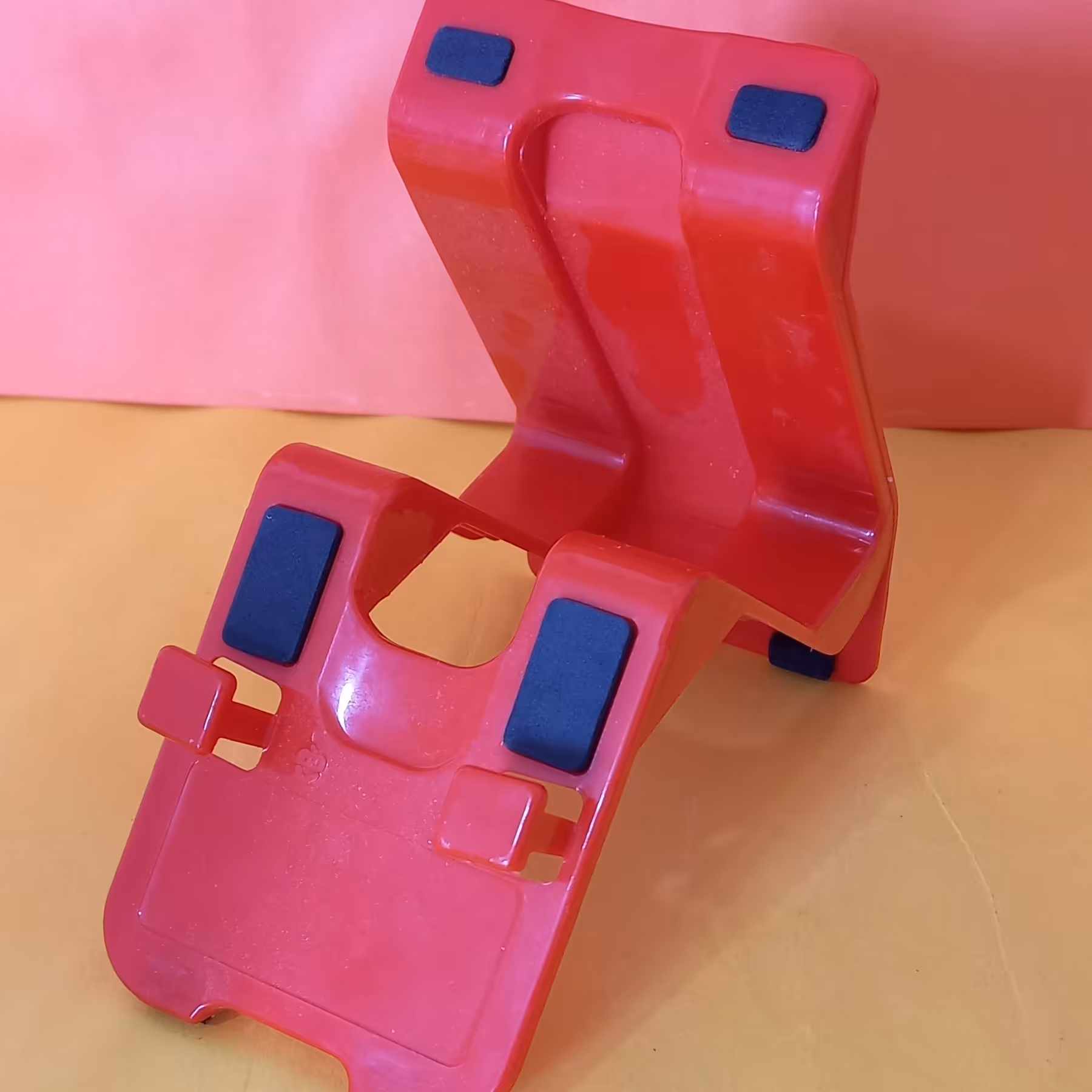 پایه نگهدارنده گوشی در منزل و محل کار  . زیبا و شیک