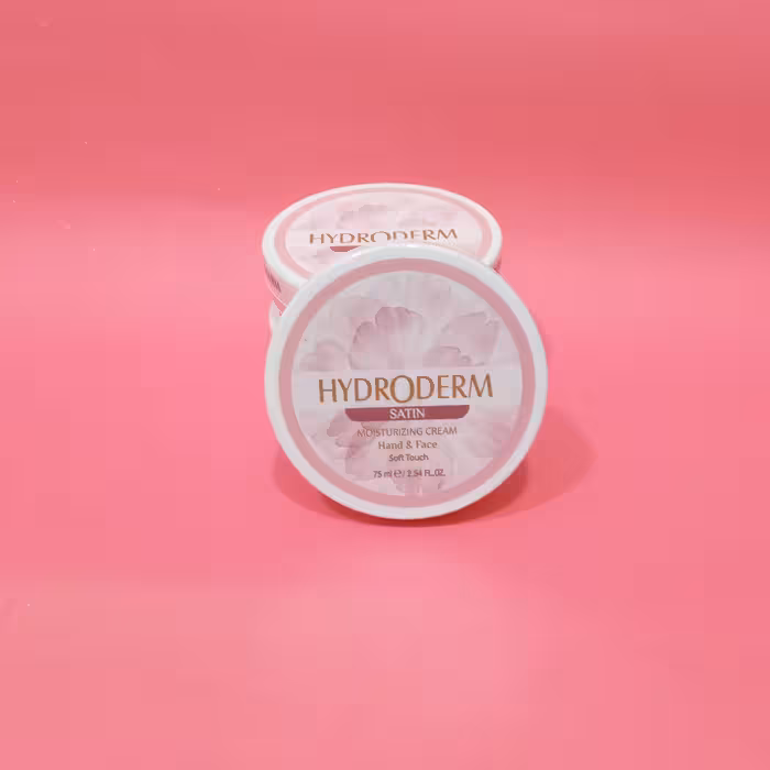 کرم مرطوب کننده و نرم کننده