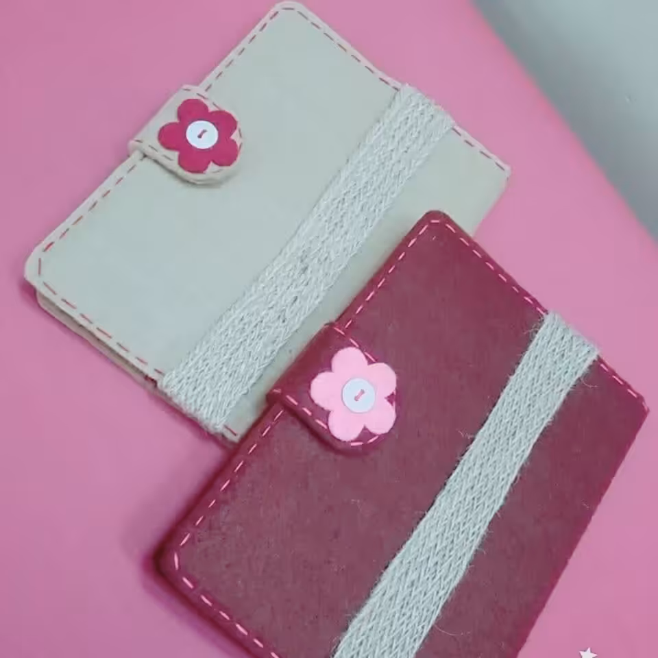 دفترچه دکمه دار