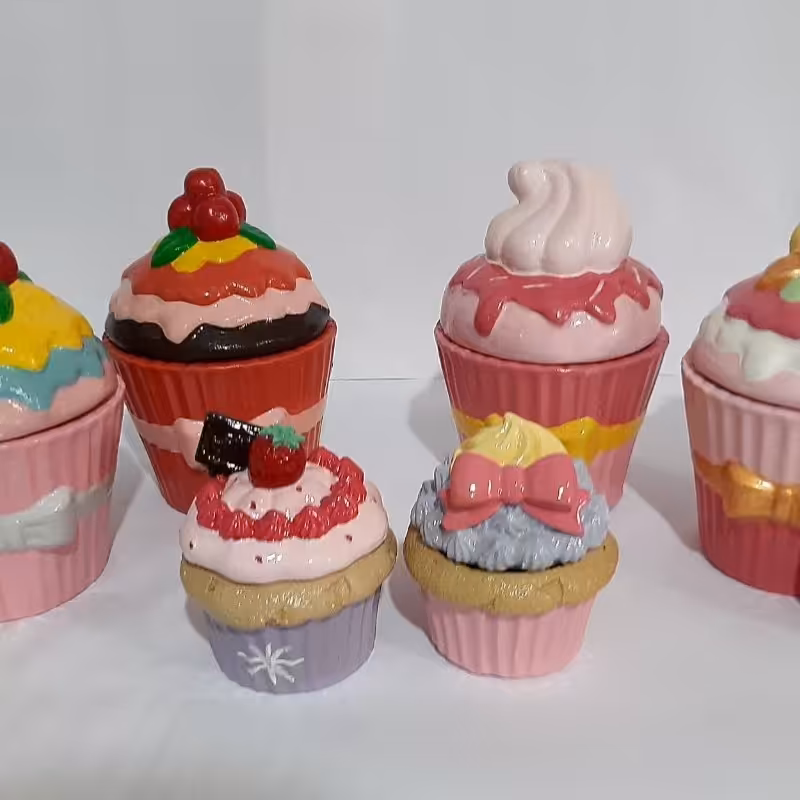 کاپ کیک های زیبا و جذاب. پودر سنگ ترک. رنگبندی دلخواه شما. کوچیک 9 سانت. بزرگ 16 سانت