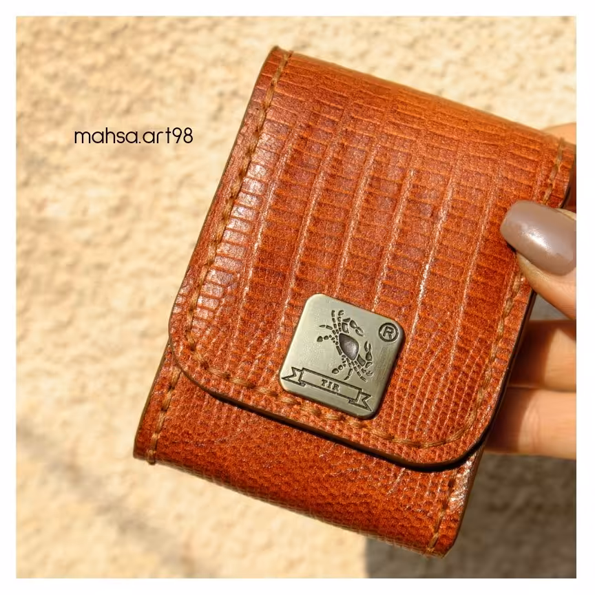 جاکارتی چرمی