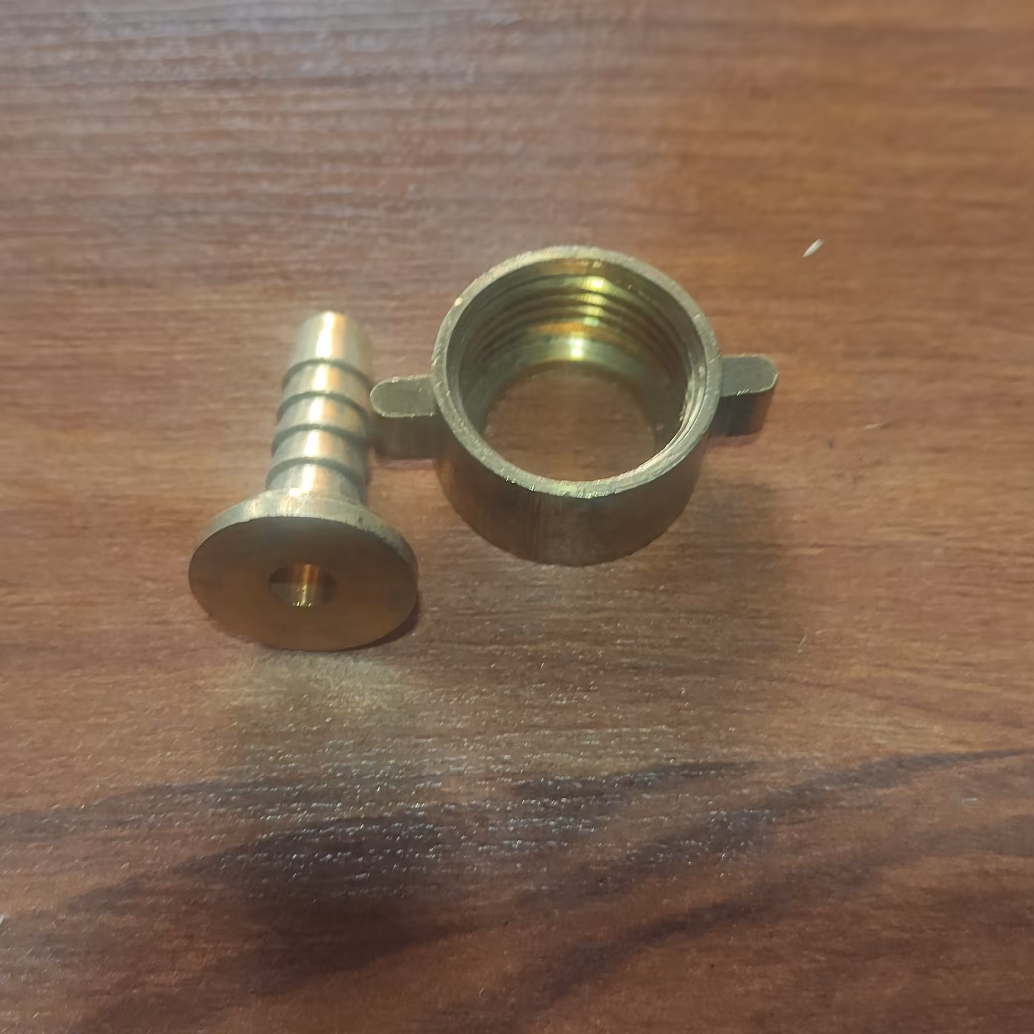 مهره دنباله خروسکی شیلنگ سمپاش رزوه 2 شیلنگ خور 8