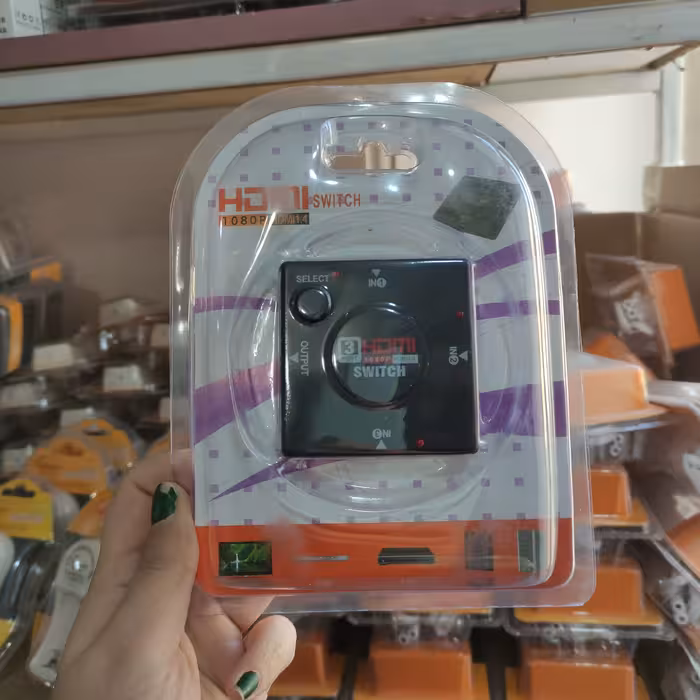 هاب یا سوییچ  HDMI  دارای یک وورودی و سه خروجی HD 