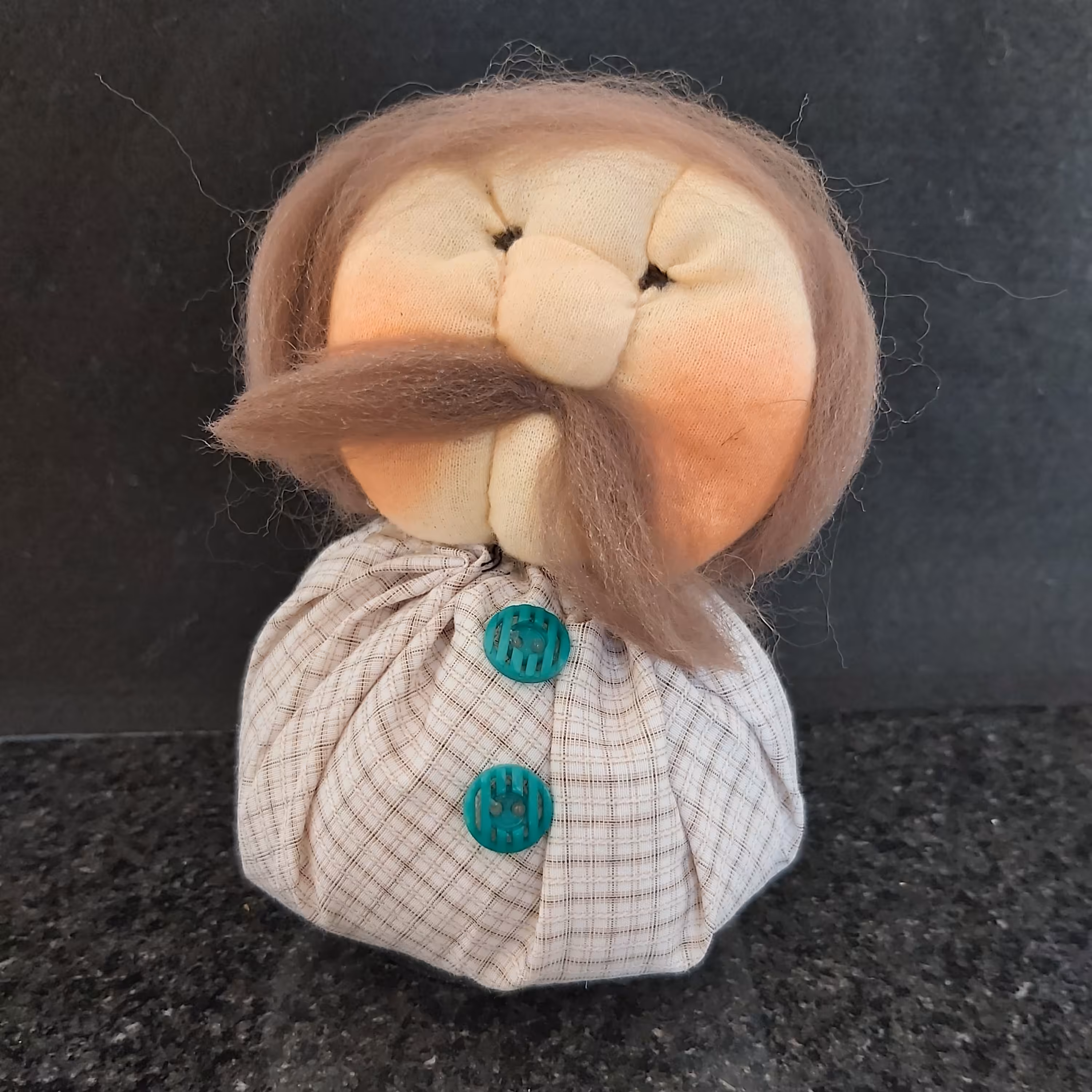 عروسک  دست ساز چنگیز خان