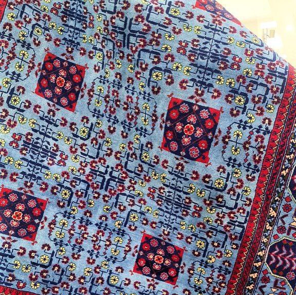 فرش دستباف طبی حک
سایز 210در140 سانت وزن5000 گرم قابل عودت وتعویض تا7روز 