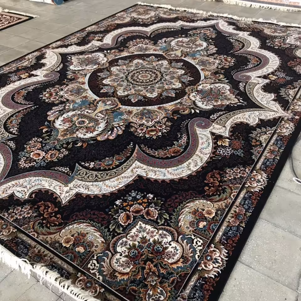 فرش 700 شانه نقشه شهیاد سرمه ای 12 متری تراکم 2550