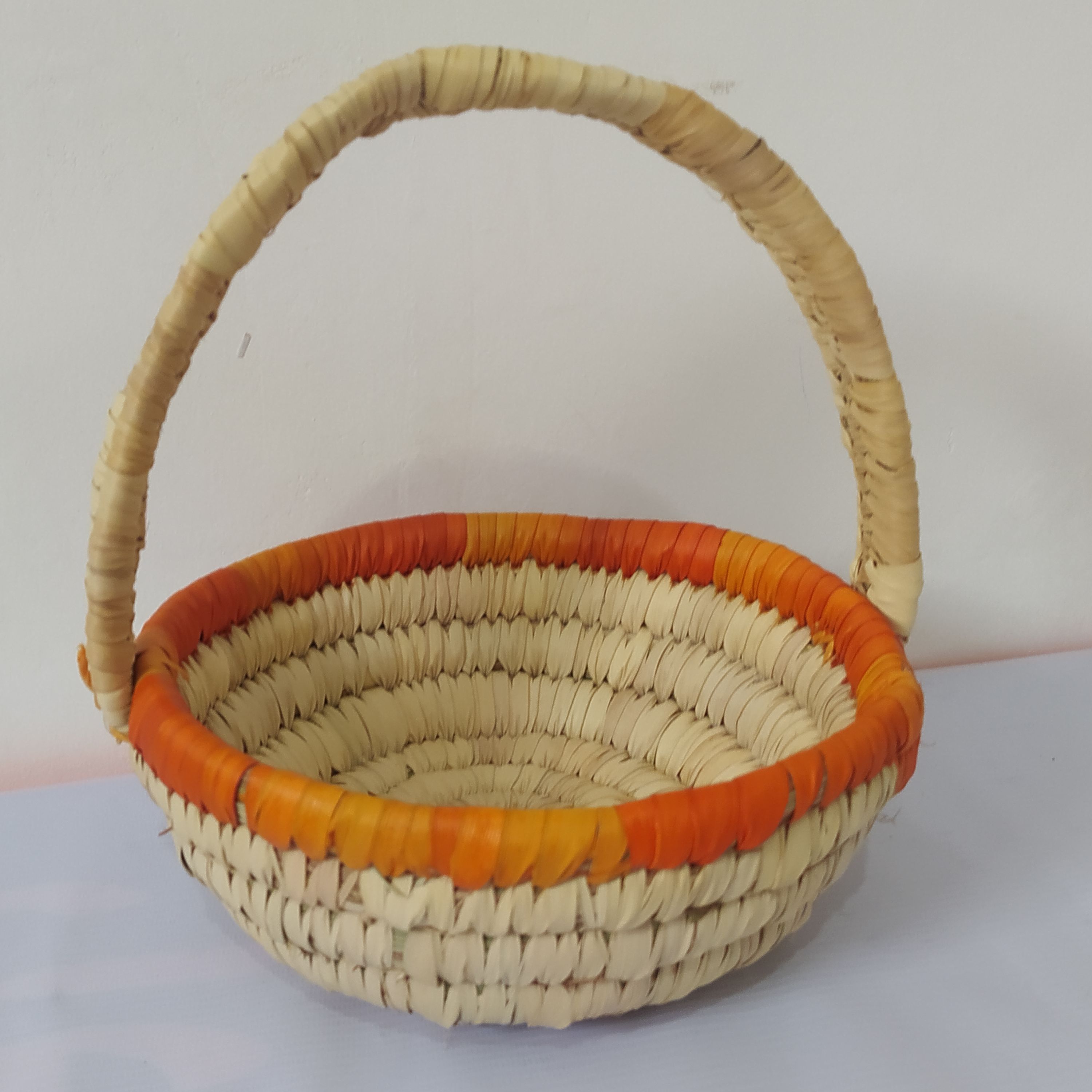سبد میوه دسته دار حصیری