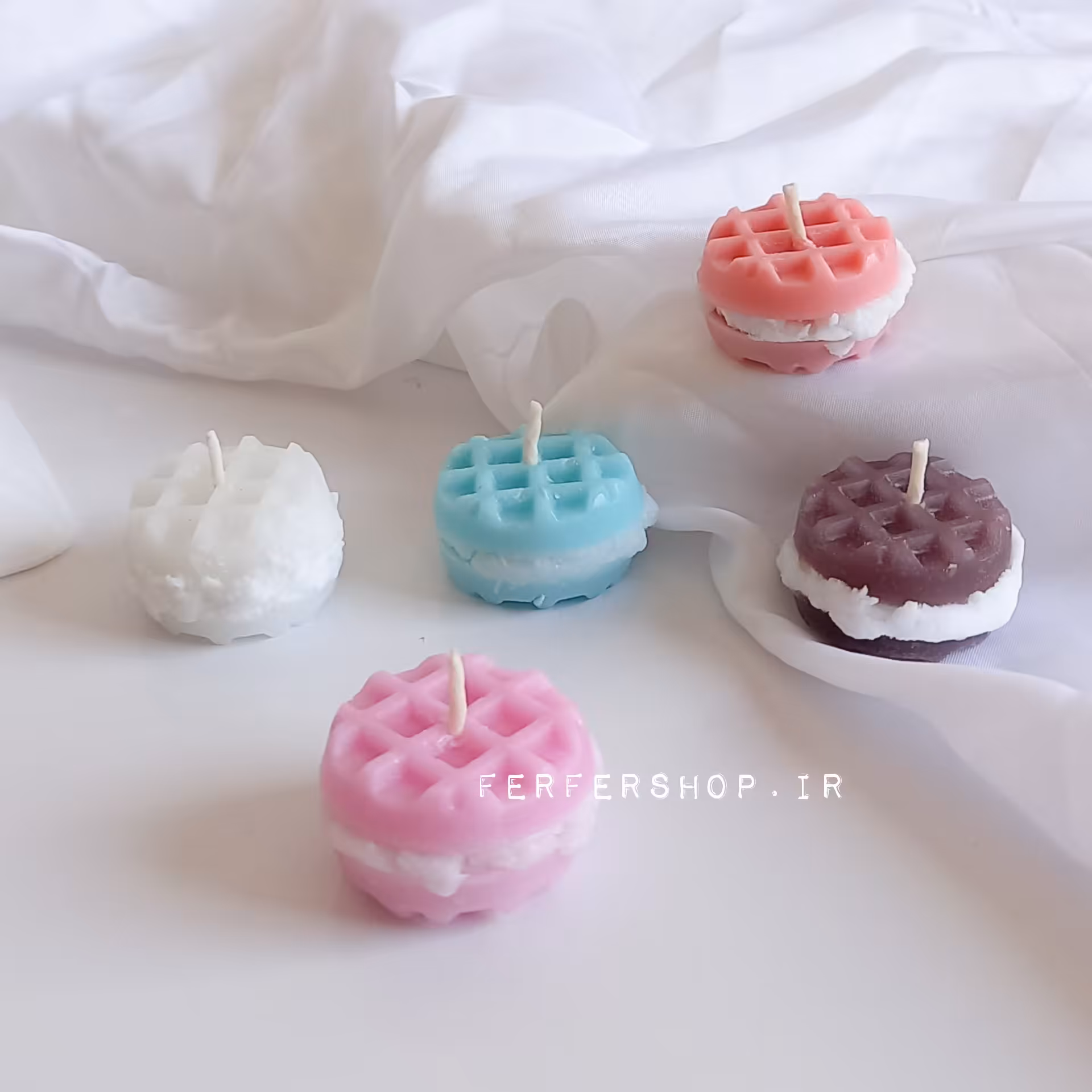 شمع فانتزی  دستساز بیسکوییت ، رنگ و رایحه دلخواه عمده و تک 