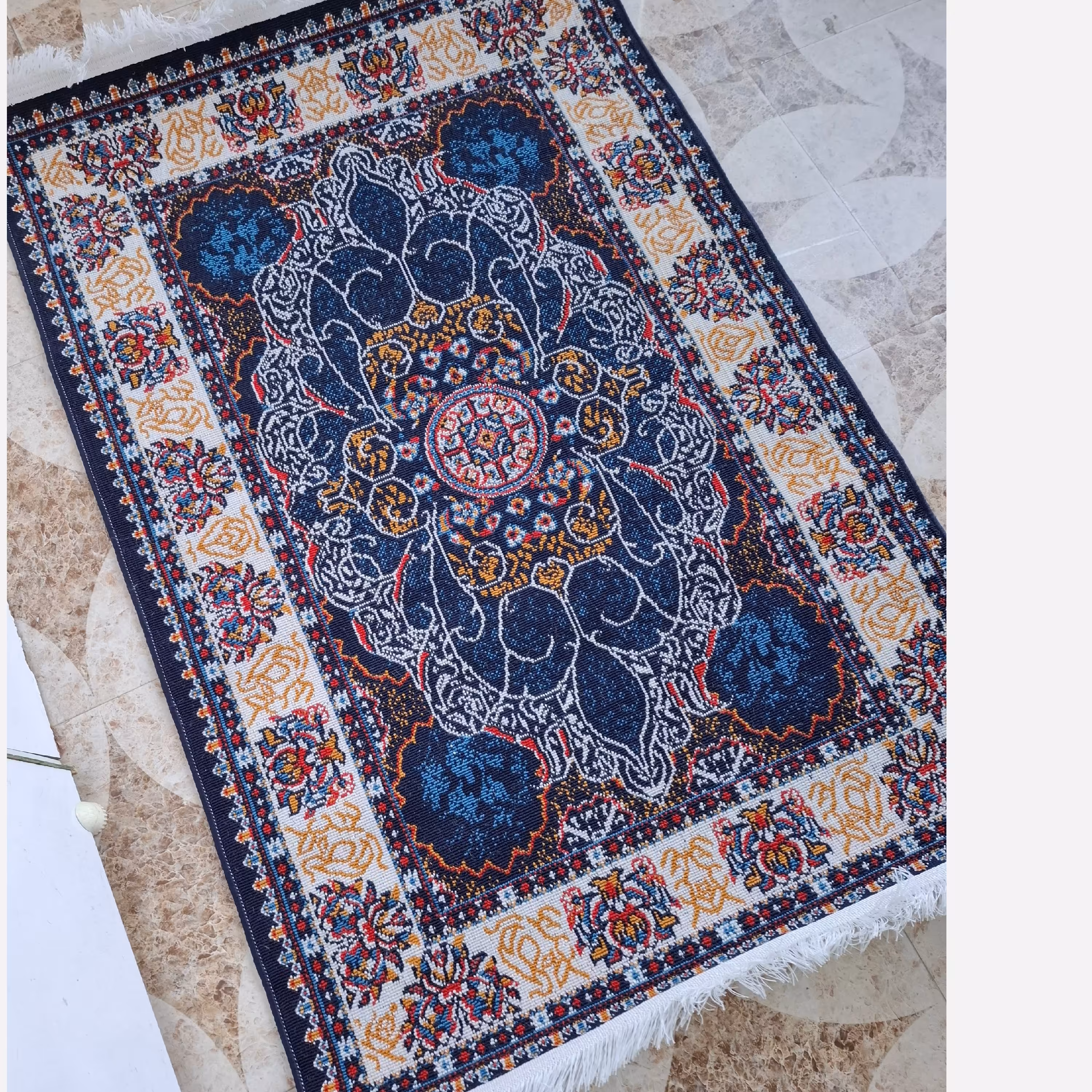 گلیم ماشینی کاشان طرح چکاوک (1در4متر)(هزینه ارسال باخریداروپس کرایه میباشد)