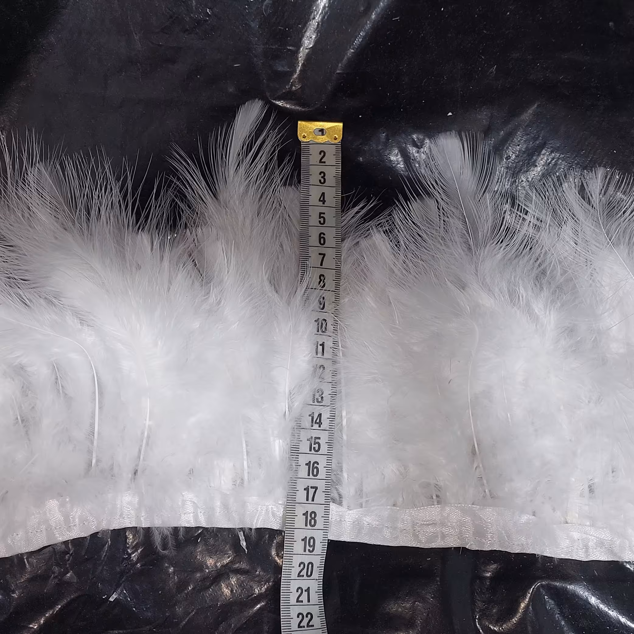 نوار پر  قو  گِرد ارتفاع 15 - 18 سانت (یک 1 متر) رنگ سفید