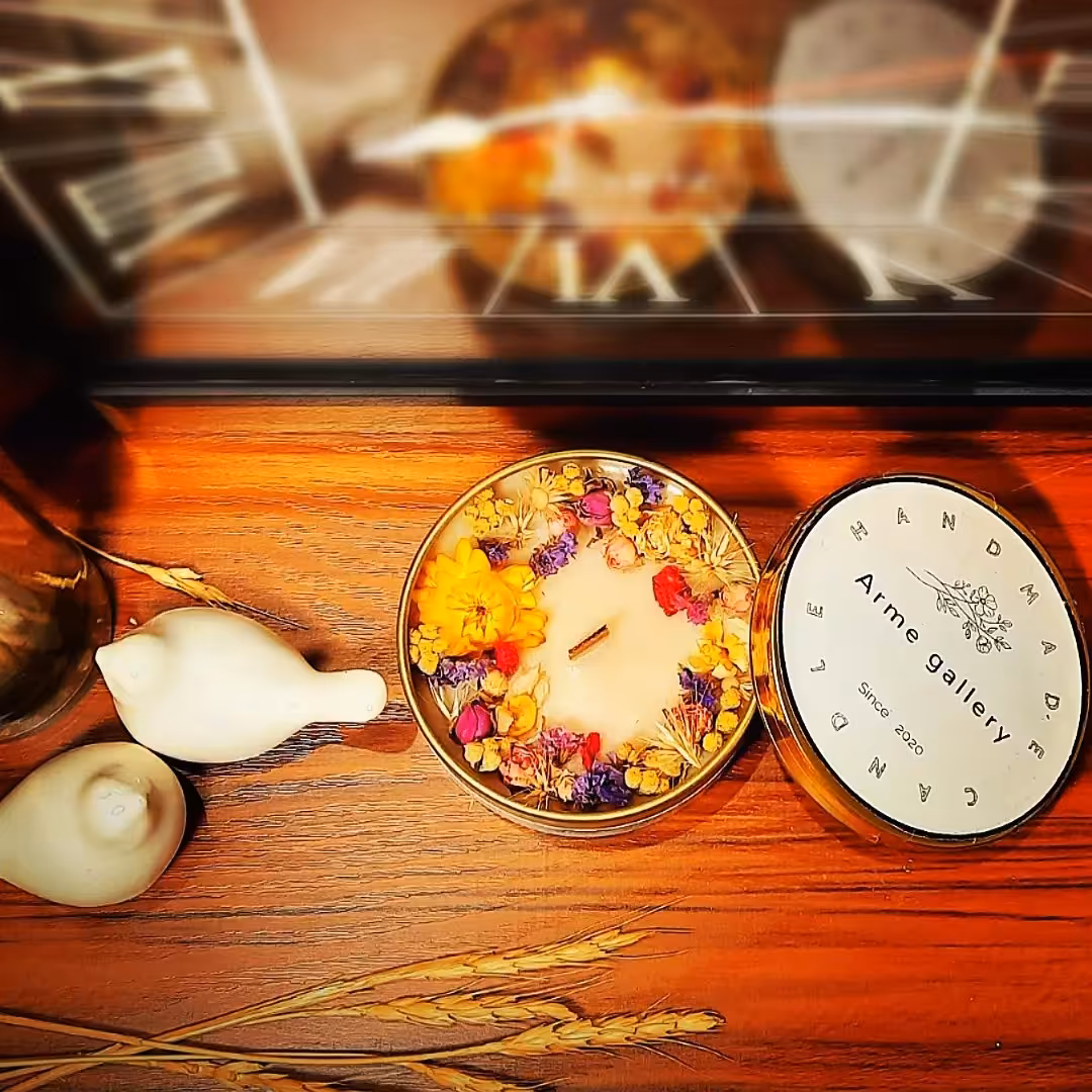 شمع قوطی فلزی گل خشک