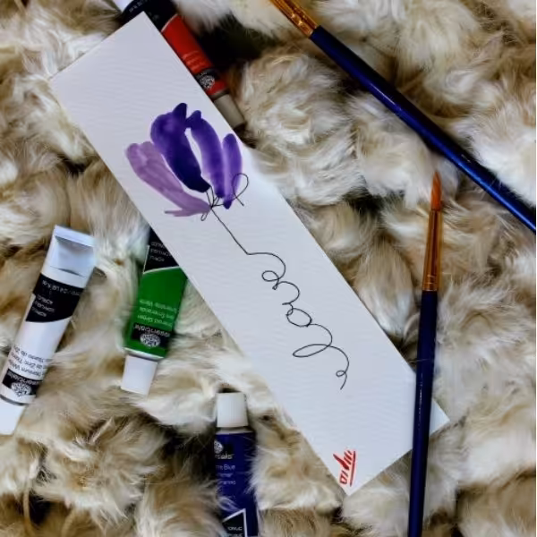 نشانگر کتاب طرح گل لاله بنفش