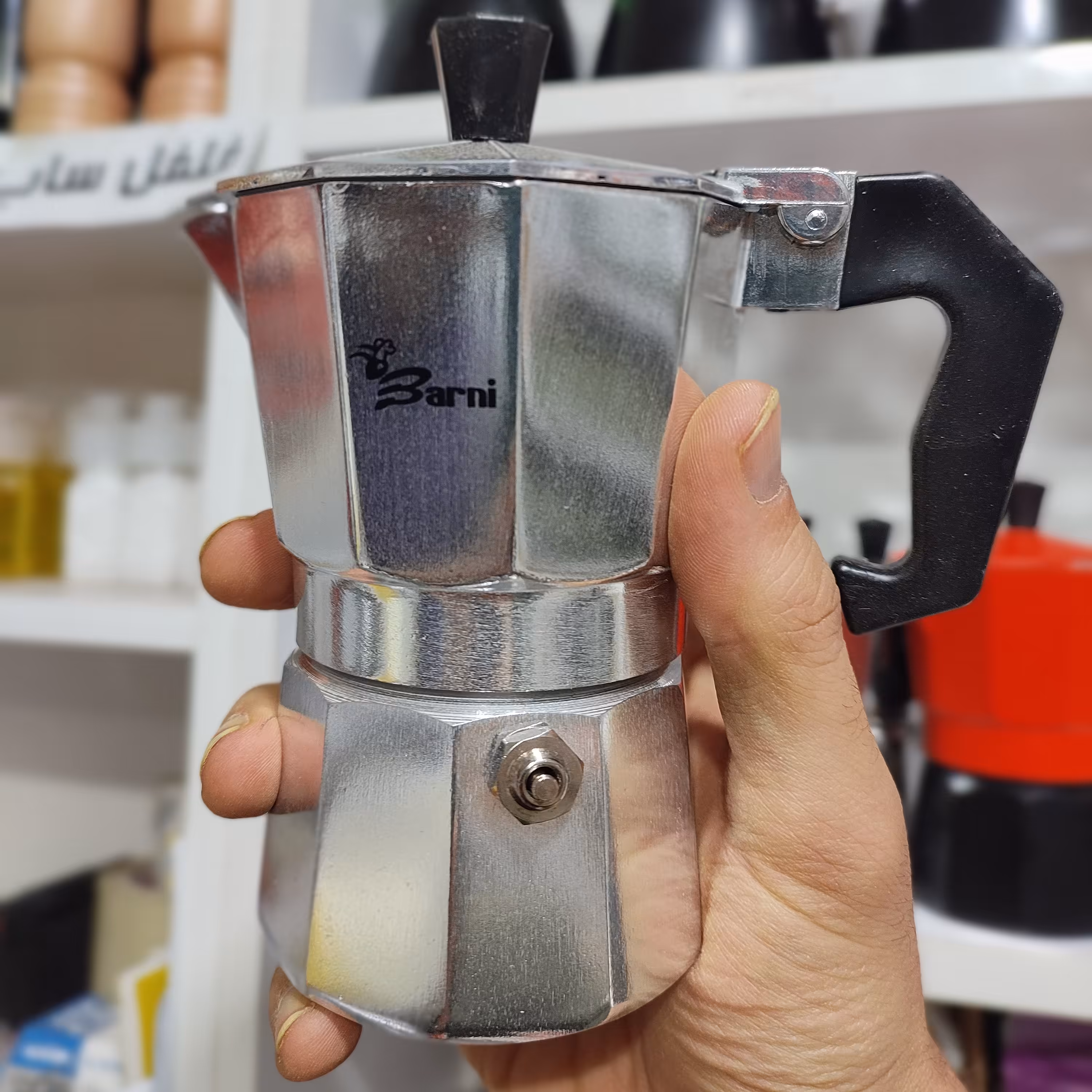 موکاپات  قهوه جوش دستی 2 کاپ  (دوکاپ مناسب دو نفر )رنگ آلومینیمی مناسب برای قهوه اسپرسو 