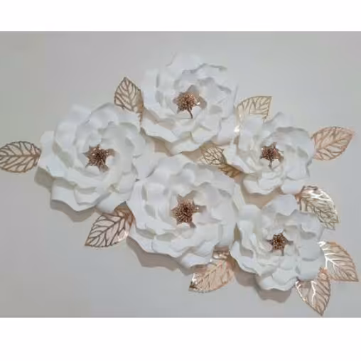 پنج عدد گل مقوایی و ده عدد برگ