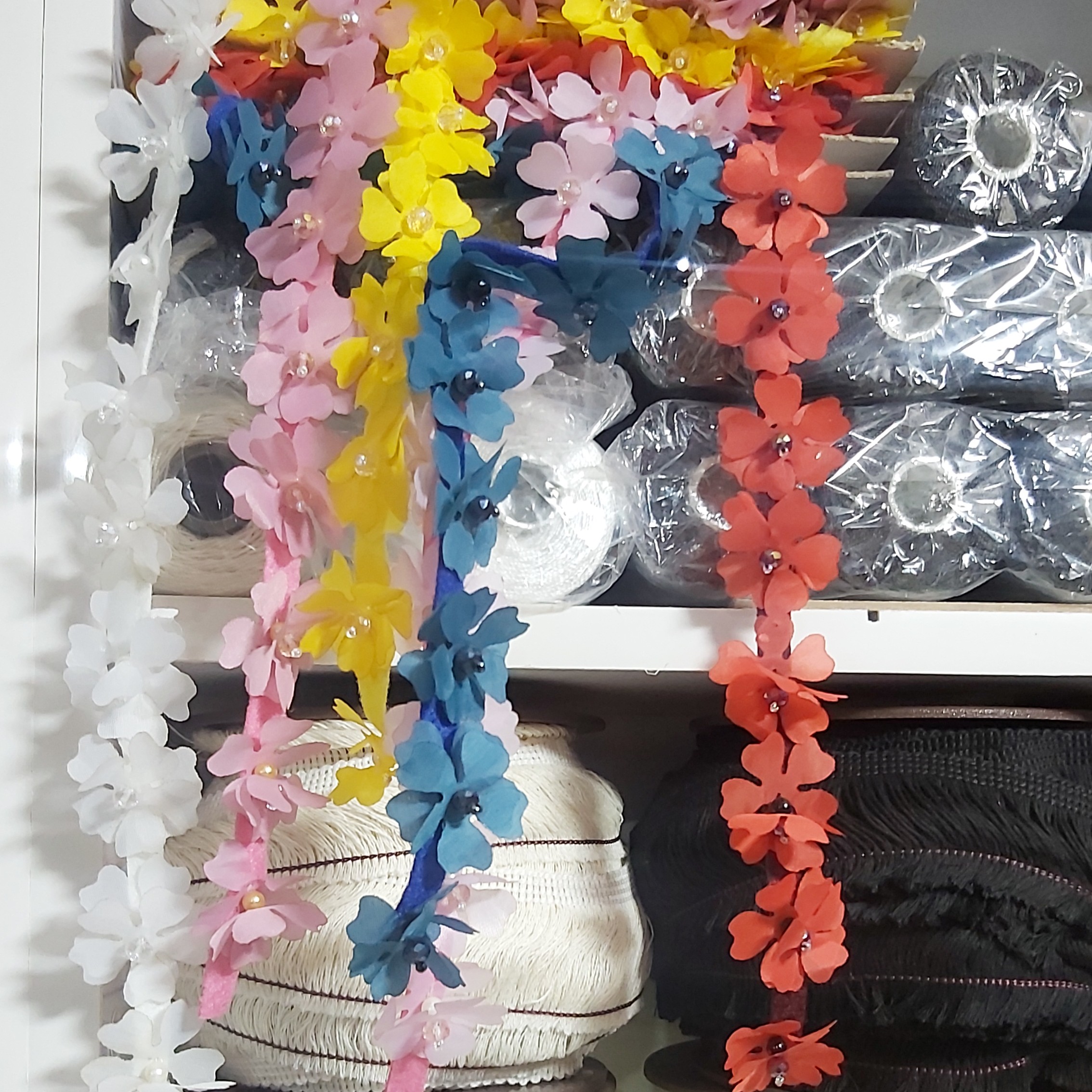 گل نگین دار دونه ای 3 هزار