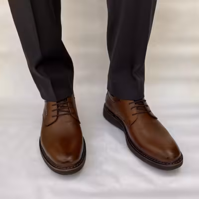 کفش مردانه چرم طبیعی اصل اداری و روزمره مدل افاق با زیره درجه یک تبریز رنگ قهوه ای سایز 41 تا 45