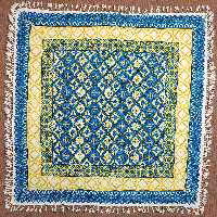 رومیزی قلمکار (طرح گلیم)رنگ زردسبز سایز 100در100