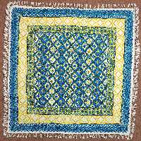 رومیزی قلمکار (طرح گلیم)رنگ زردسبز سایز 100در100