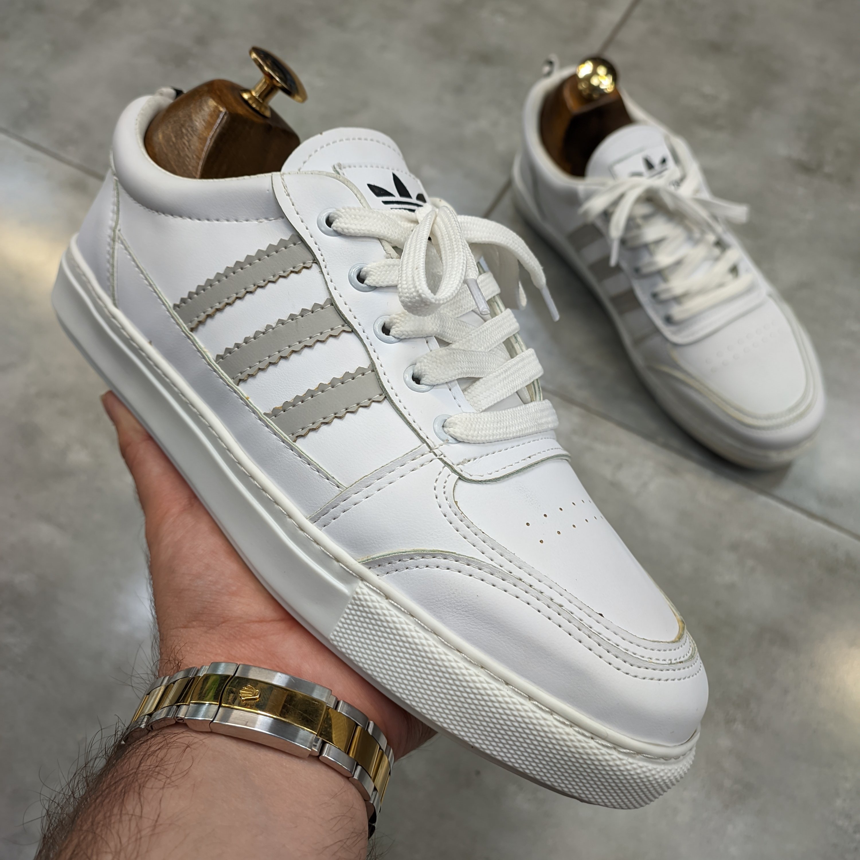 کتونی آدیداس کفه تخت adidas