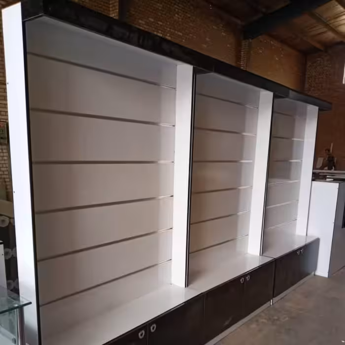 قفسه نمایشگاهی بسیار شیک.در اندازه های مختلف،جنس ام دی اف