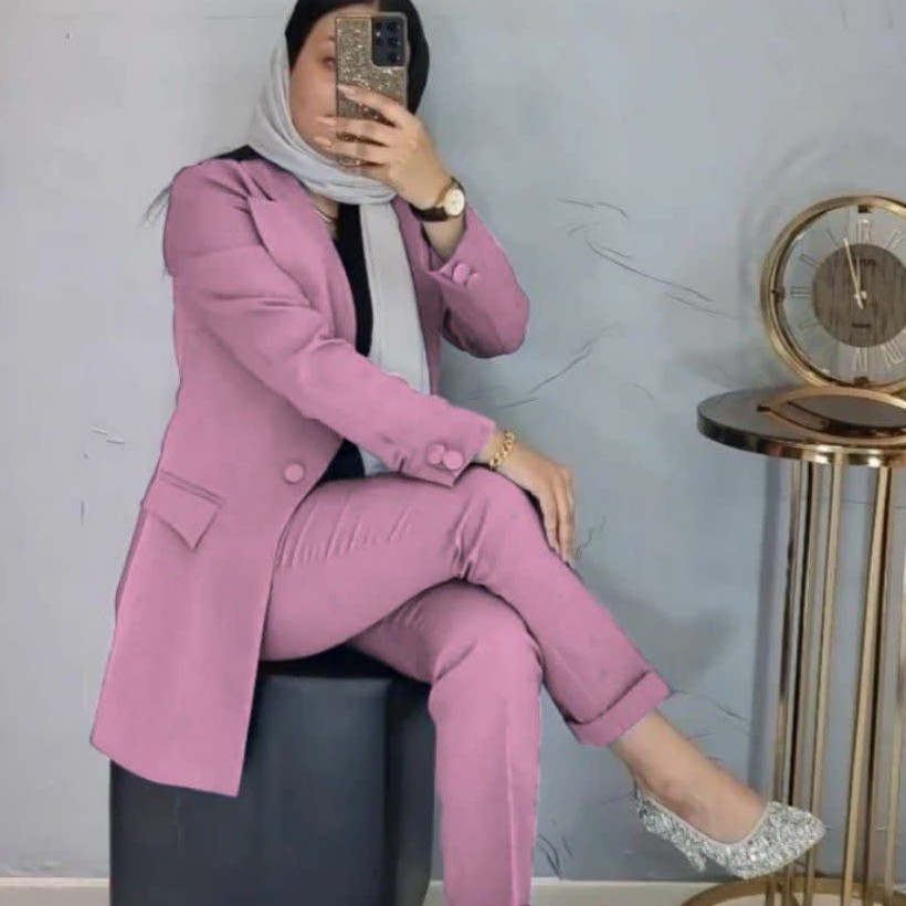 کت وشلوار مازاراتی تنخور عالی  رنگ بندی کامل  با کیفیت وشیک خانم های خوش سلیقه شیک پوش این کار رو انتخاب میکنند سایز بند