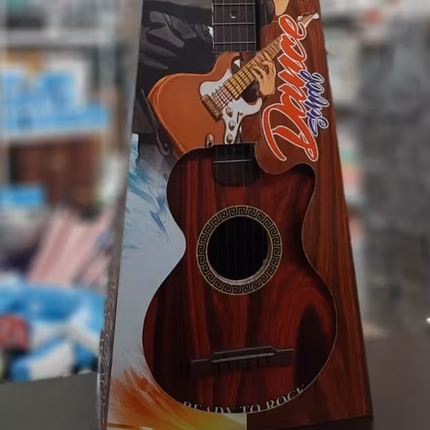 گیتار کودک بزرگ