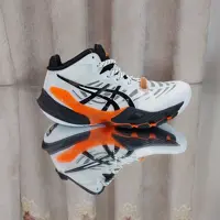 کتونی و کفش والیبال هندبال بسکتبال  اسیکس  متارایز  کیفیت مستر کوالیتی ویتنام Asics Metarise رنگ سفید نارنجی مشکی 