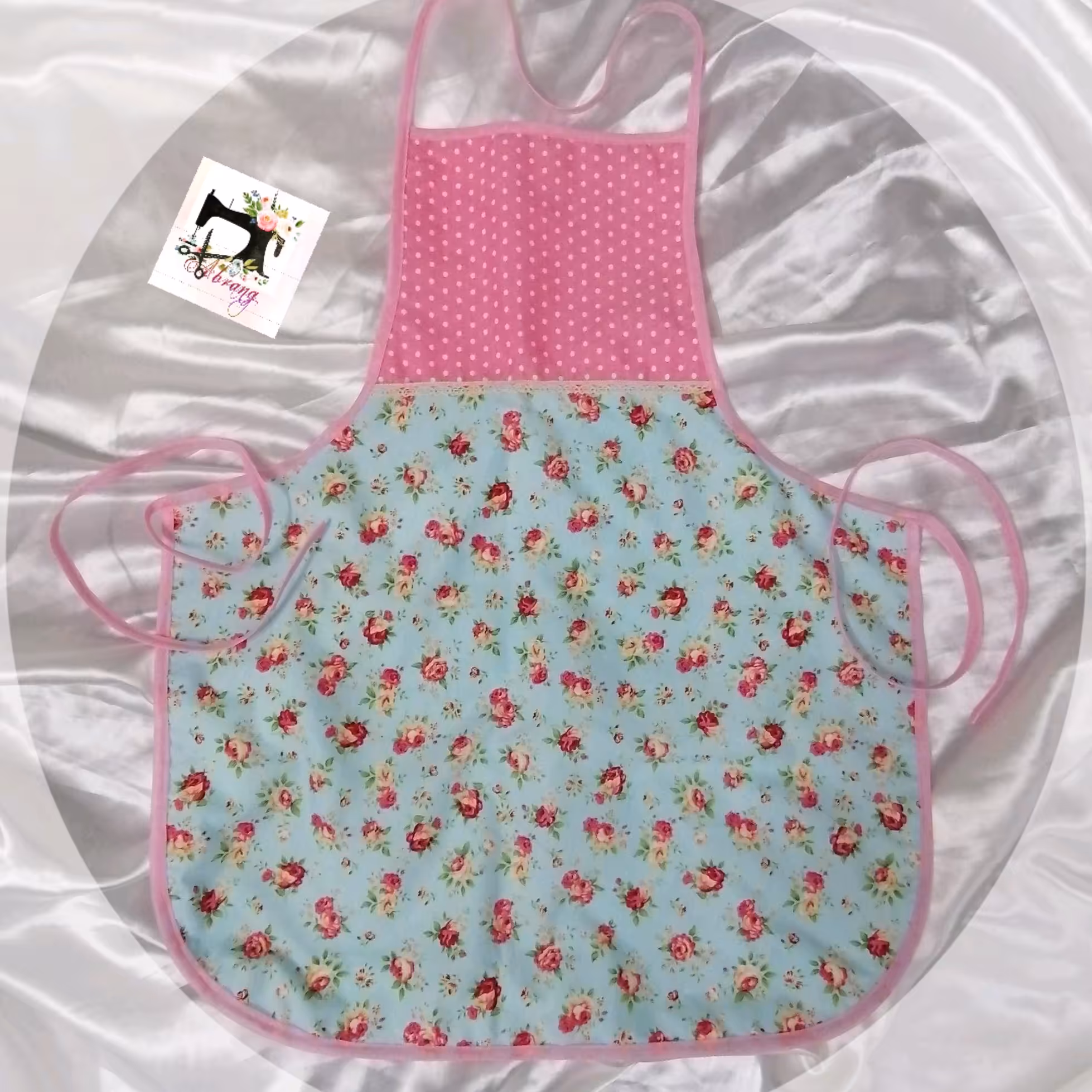 پیشبند دولایه سبک خاص پسند مدل رز آبی اتمام موجودی پارچه رنگ فیروزه و موجود بودن طرح های دیگر پارچه 