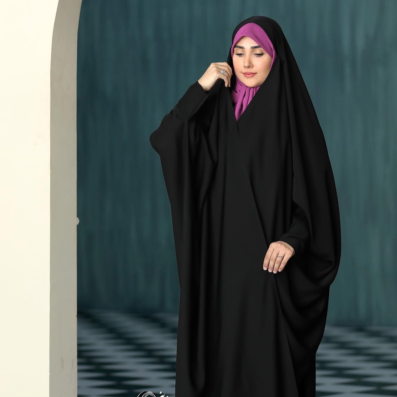 چادر لبنانی ساده بدون نگین جنس سوپر ندا - مستقبم از تولیدی ، قابلیت گلدوزی و نگین کاری