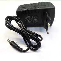 آداپتور 9 ولت 2 آمپر دیواری