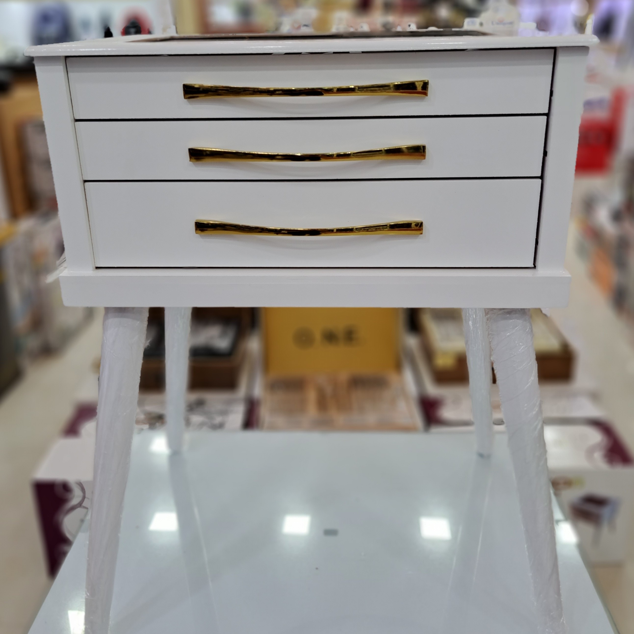 جعبه قاشق و چنگال پایه دار
