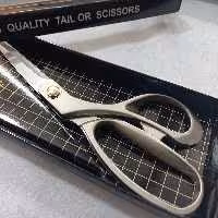 قیچی خیاطی سیلور  یک دست تمام فلز با طراحی عالی و بسیار زیبا وخوش دست و نرم برش میزند