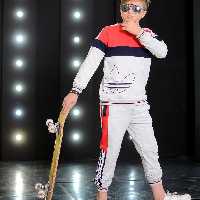 ست پسرانه و دخترانه پاییزه بهاره  اسپرت آدیداس مناسب 7تا12ساله جنس دورس ملانژ دو رنگ