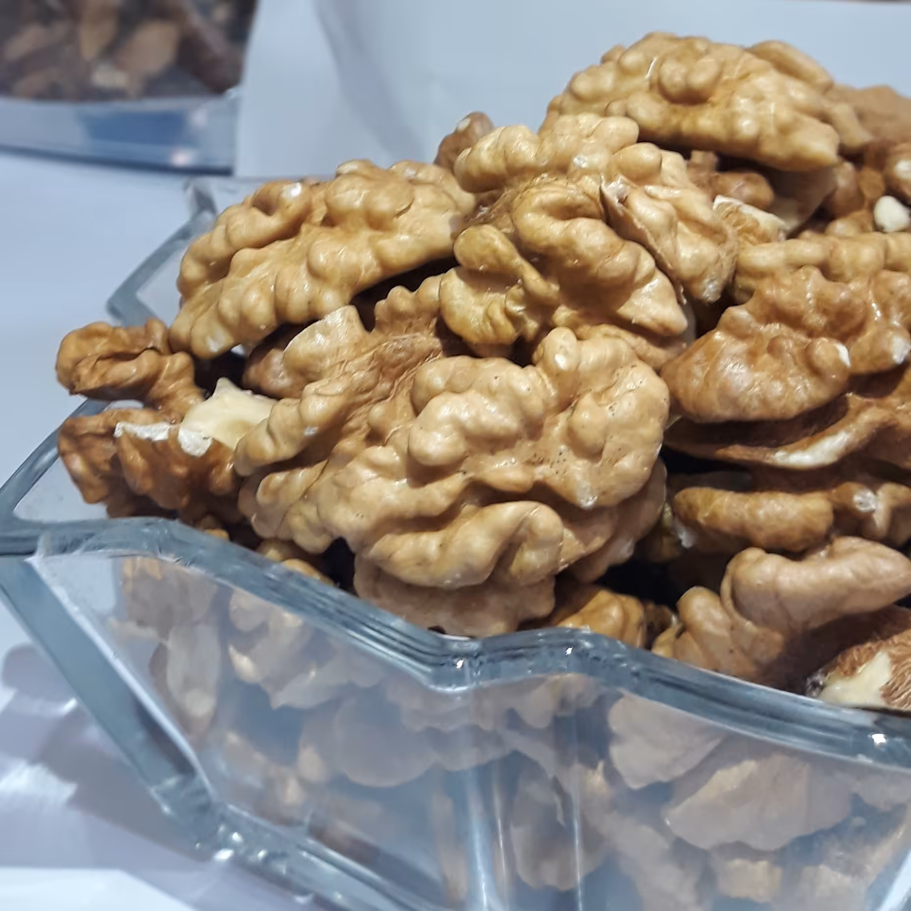 مغز گردو پرچرب تازه  سفید امسالی 