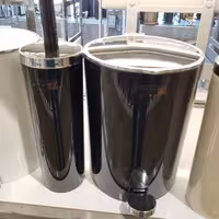 ست سطل و برس خود رنگ کنتراست رنگ مشکی با لبه کروم بایگانی