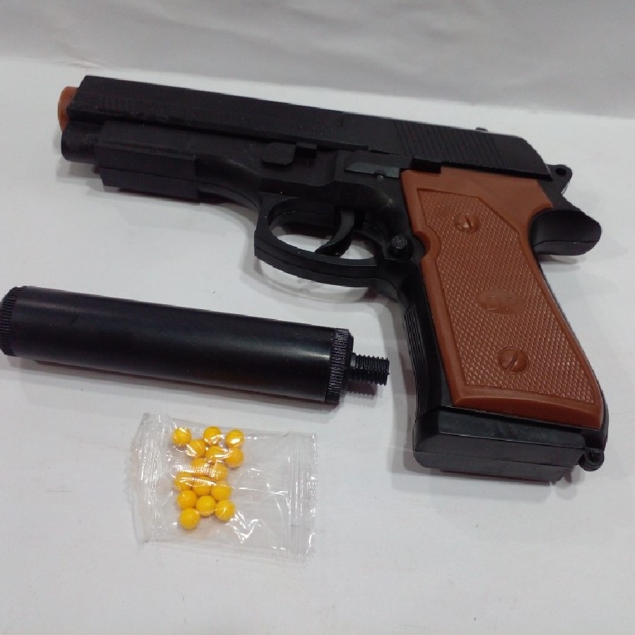 تفنگ اسباب بازی ساچمه ای پلاستیکی