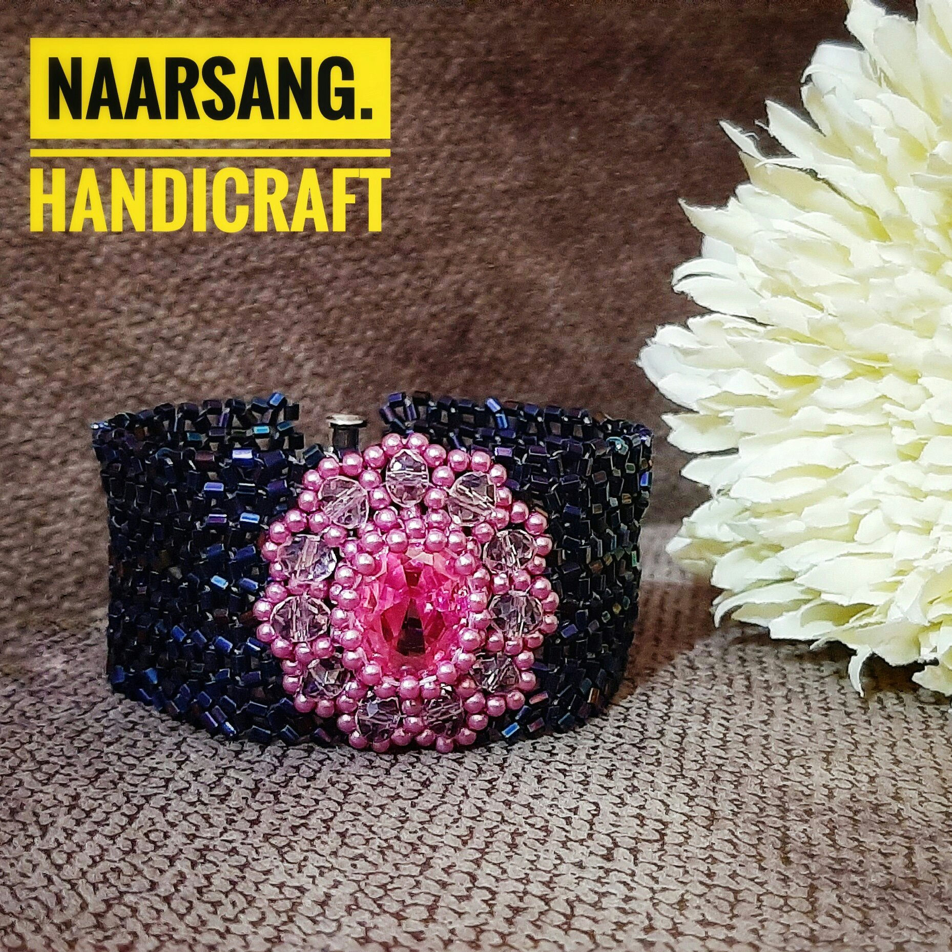 دستبند منجوقبافی گل