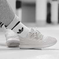 کفش کتانی آدیداس توبولار Adidas Tubular s77124