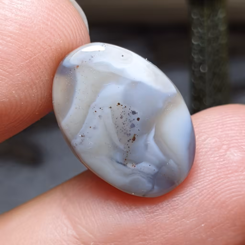  نگین فوق العاده زیبای سنگ صد درصد طبیعی عقیق خراسانی اصل معدنی
کد 25627
