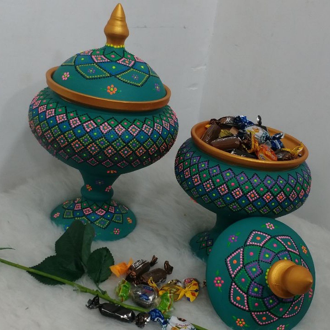 شکلات خوری با تکنیک نقطه کوبی (سایز متوسط)