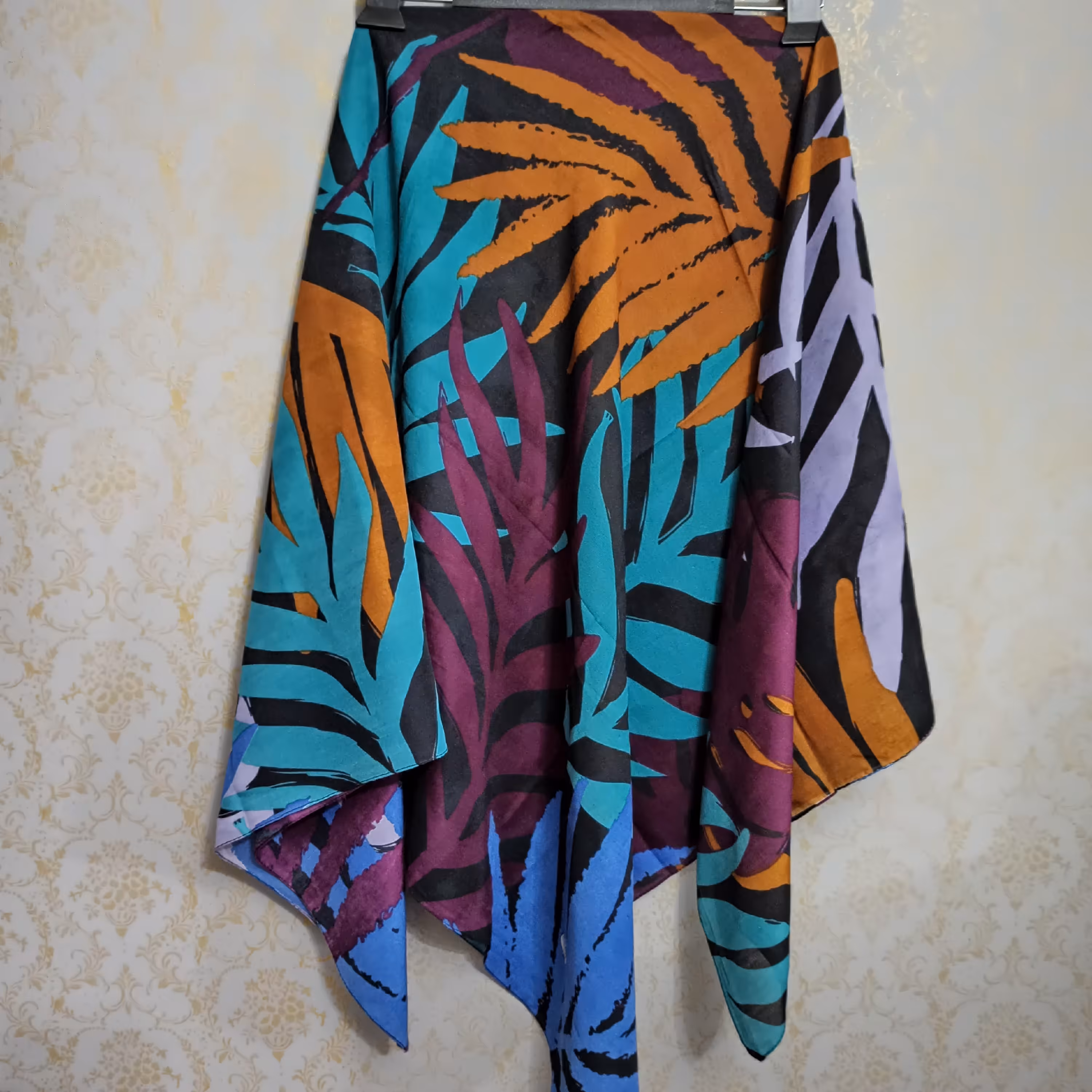 روسری طرح برگ شیک 