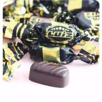 شکلات کاکائو لویز نیمه تلخ با برند شونیز 900 گرمی تنقلات یلدا