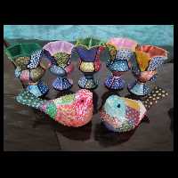 کبوتر یا کریم سفالی مزین با نقطه کوبی و رنگ مرغوب اکرولیک 