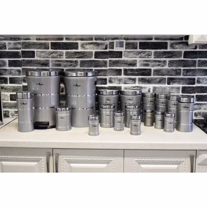 سرویس آشپزخانه 18 پارچه یونیک مدل کمرباریک خطی نقره ایی کد 4688

