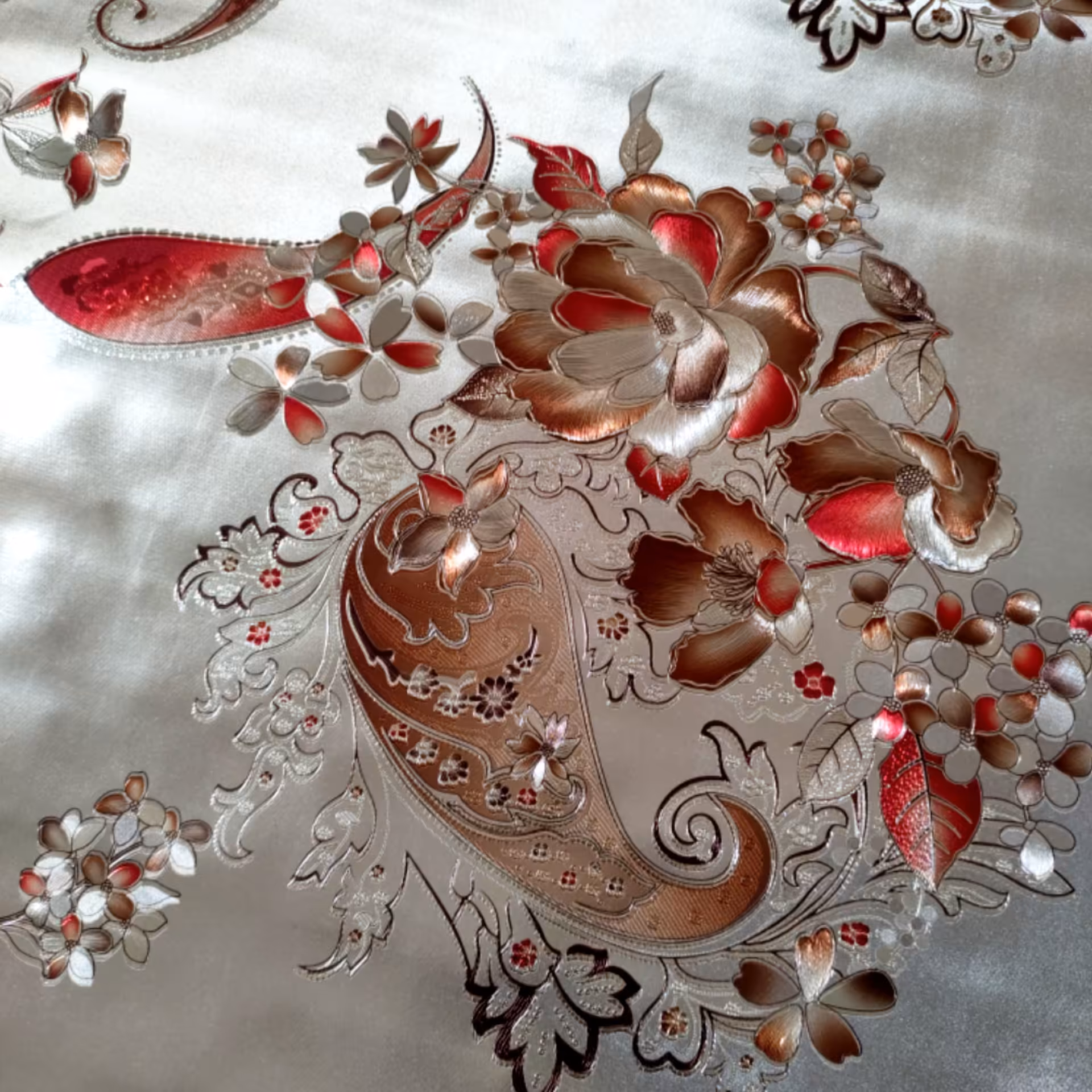 سفره پشت نخی عرض 140 طلاکوب 