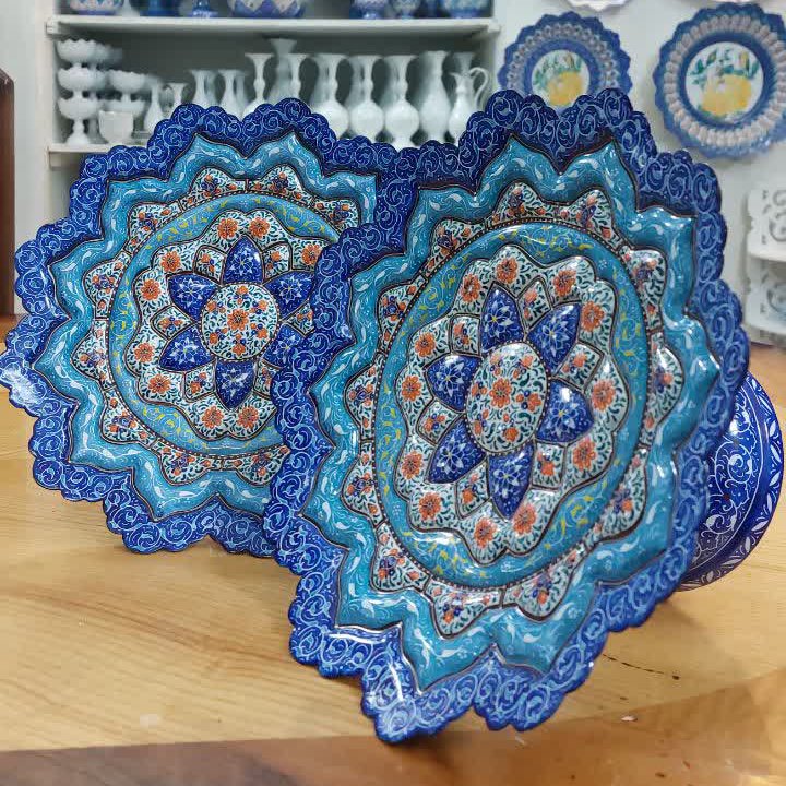 شیرینی خوری